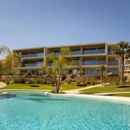 Oasis Mar Beach Apartment *